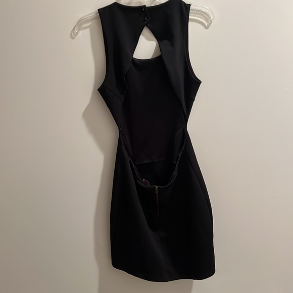 Black Sleeveless Cutout Dress Open Back - Picture 2 of 2